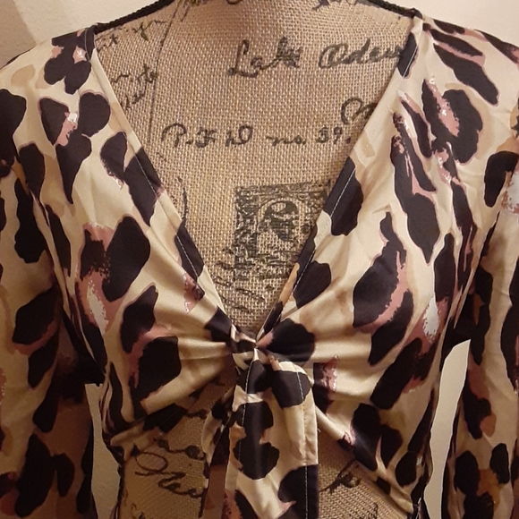 Flounce Sleeve Leopard TIe Front Peekaboo Jumpsuit - Picture 5 of 10